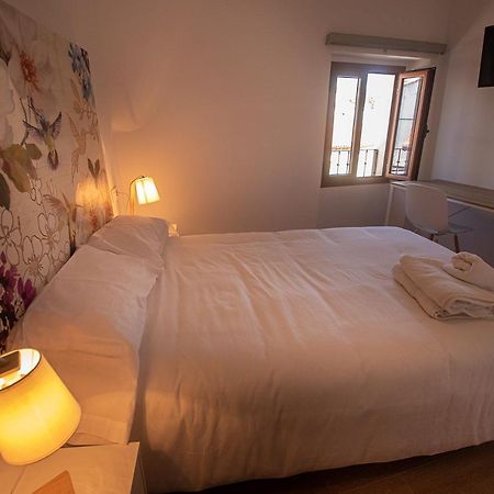 Apartamentos Turisticos Abrilymarzo Caces Eksteriør billede